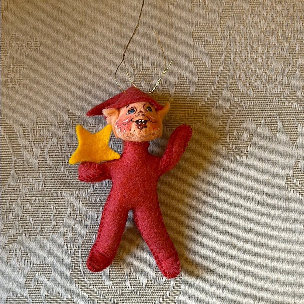 Annalee 1995 Red Starbright Elf ornament, rare
